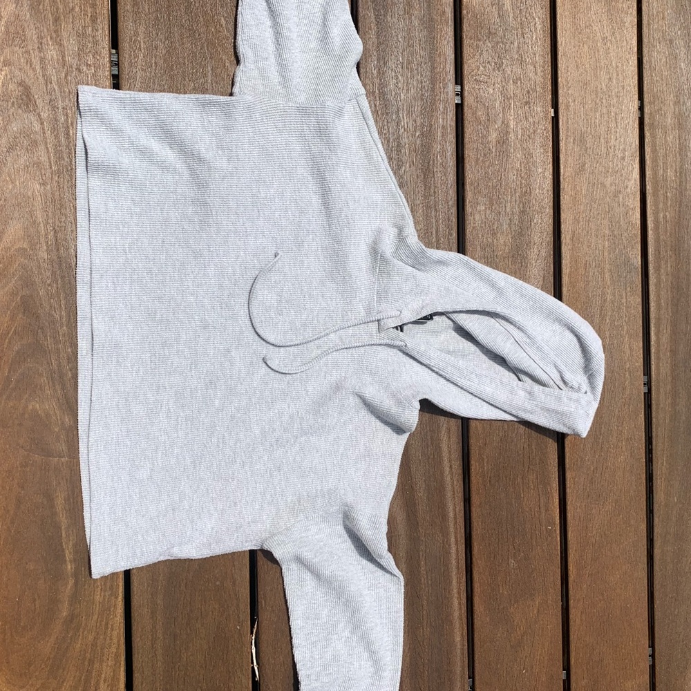 Forever 21 grey crop hoodie